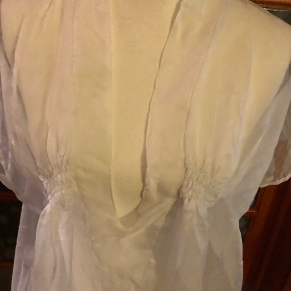 Beach cover up sheer. Small gathers in front - Picture 6 of 6